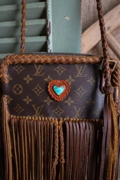 LEATHER AND VODKA MARLY CAMEL FRINGE 20CT KINGMAN TURQUOISE BAG -Johnny Corral Shop 0D6A0032