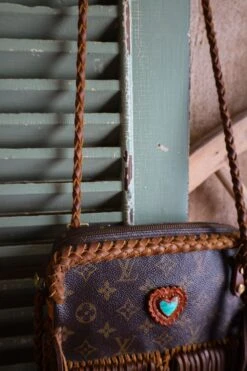 LEATHER AND VODKA MARLY CAMEL FRINGE 20CT KINGMAN TURQUOISE BAG -Johnny Corral Shop 0D6A0037