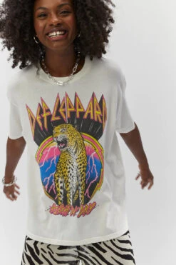 DAYDREAMER DEF LEPPARD HIGH 'N' DRY TEE -Johnny Corral Shop CB300DEF716 VNWHT DEFLEPPARDHIGHNDRYWEEKENDTEE ECOMMCROPPED 1 1100x 1c033e43 12de 4c51 931e a23fa0ed79db