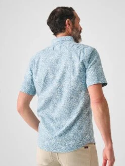 Faherty Short-Sleeve Breeze Shirt -Johnny Corral Shop SP23 faherty mens MWS2332 TWH SS BREEZE SHIRT TEAL WATERS HILO back 1 2000x 0770aa27 ebf8 4ca0 bc93 d71a381852cc