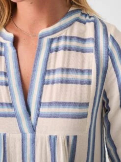 Faherty Dream Cotton Gauze Vida Midi Dress -Johnny Corral Shop SP23 faherty womens WDS2354 BBJ DREAM COTTON GAUZE VIDA MIDI DRESS BLUE BAJA detail 1 2000x 079627fb 9d37 4273 83b4 7e43bfdae63e