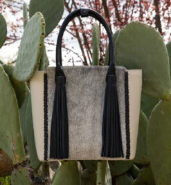 WESTERN AND CO. UPTOWN TASSEL TOTE - SAND
