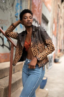 MAURITIUS WOMEN'S VICKI JACKET -Johnny Corral Shop Vicki 2 1 720x 87050954 5dcf 4147 8ddf dda6054378cb