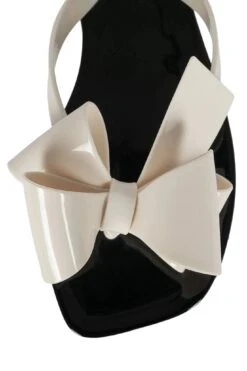 JEFFREY CAMPBELL SUGARY JELLY WITH BOW- CREAM SHINY -Johnny Corral Shop sugary flat sandal jeffrey campbell 842461 1365x a93d9c8a bafa 4524 af6f 7862b7209179